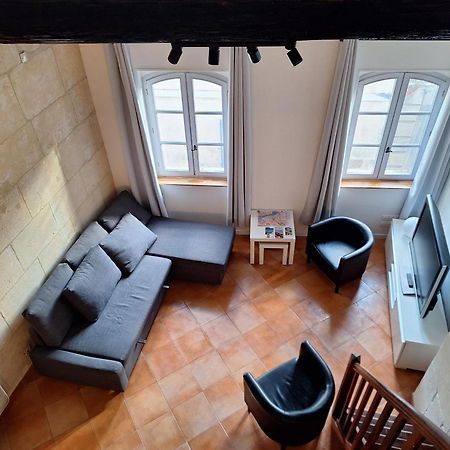 La Garriguette Appart Centre Historique Calme Climatise 6 Couchages Αρλ Εξωτερικό φωτογραφία